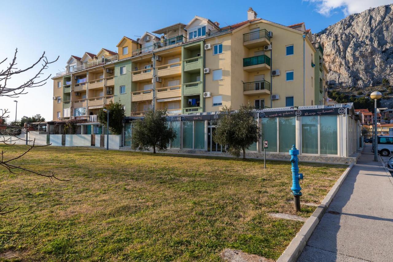 Apartman Monika Omis Bagian luar foto