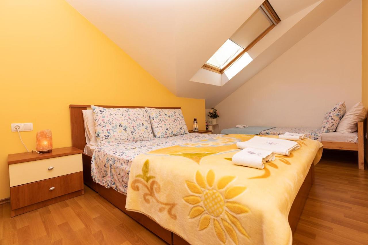 Apartman Monika Omis Bagian luar foto